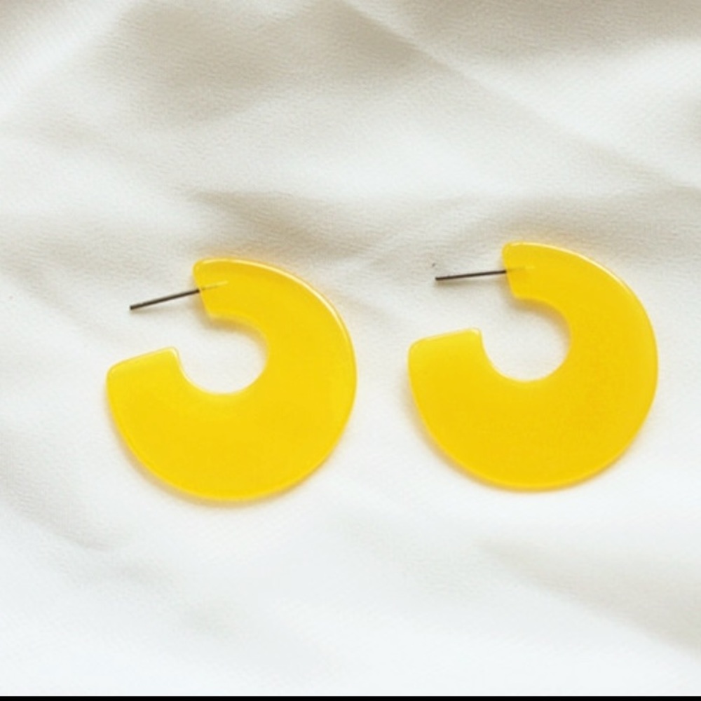 Super cute Lemon Half Round Hoop Earrings